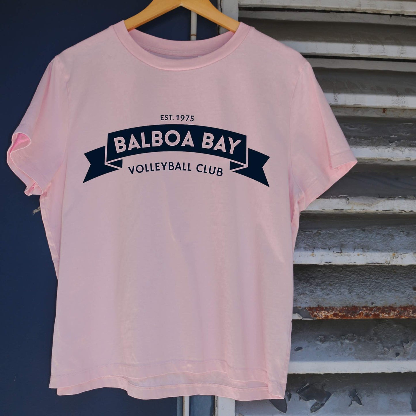 BANNER TEE
